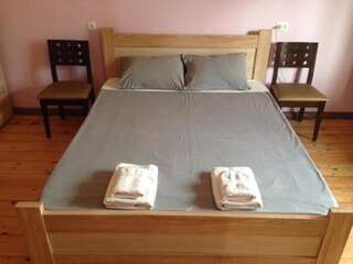 Хостелы Picnic Hostel Кутаиси Бюджетный трехместный номер-31