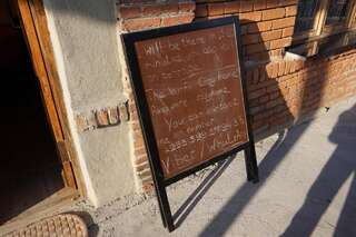 Хостелы Picnic Hostel Кутаиси Кровать в общем 8-местном номере-5